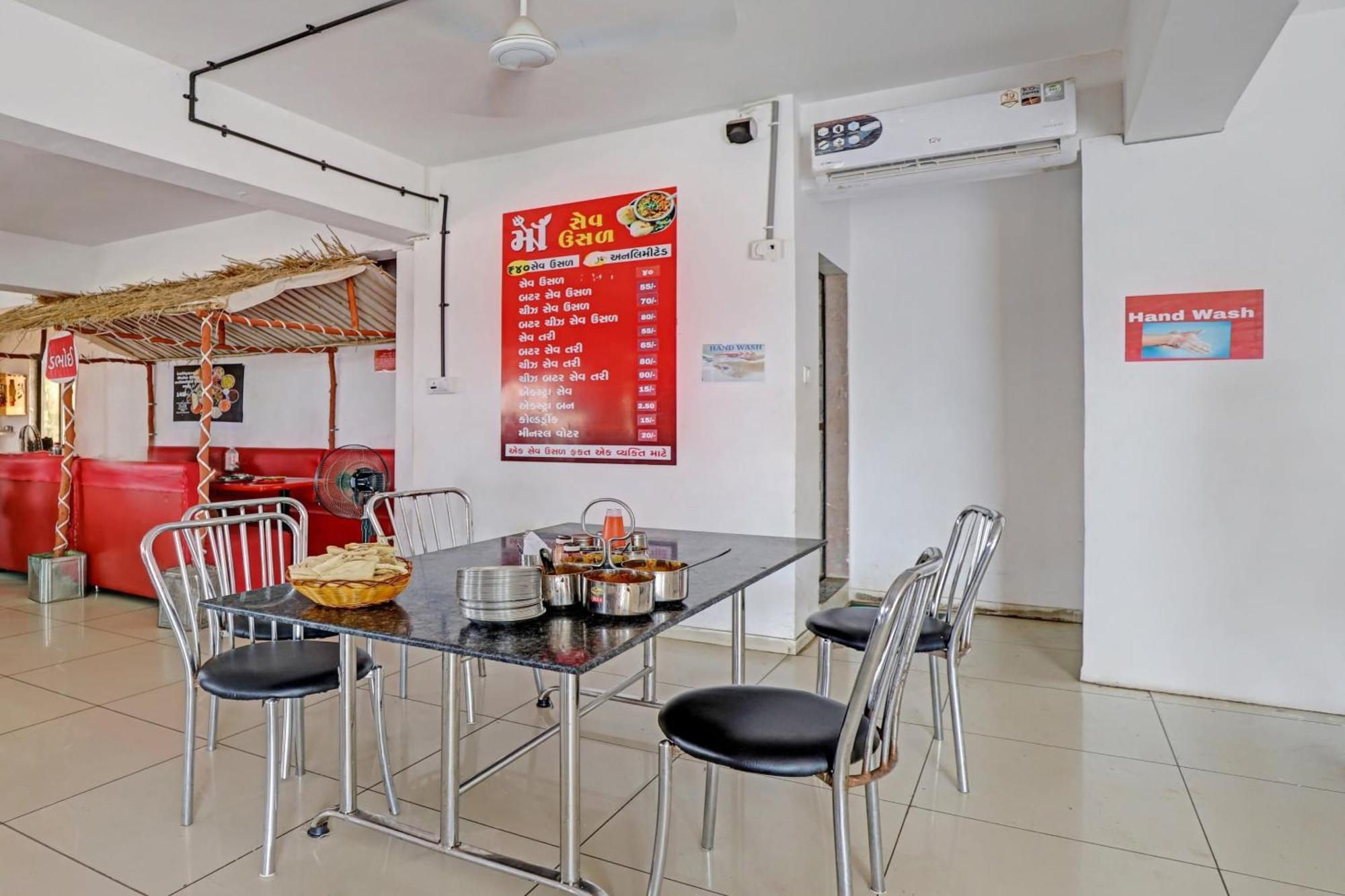 Hotel O Hill View فَدودارا المظهر الخارجي الصورة
